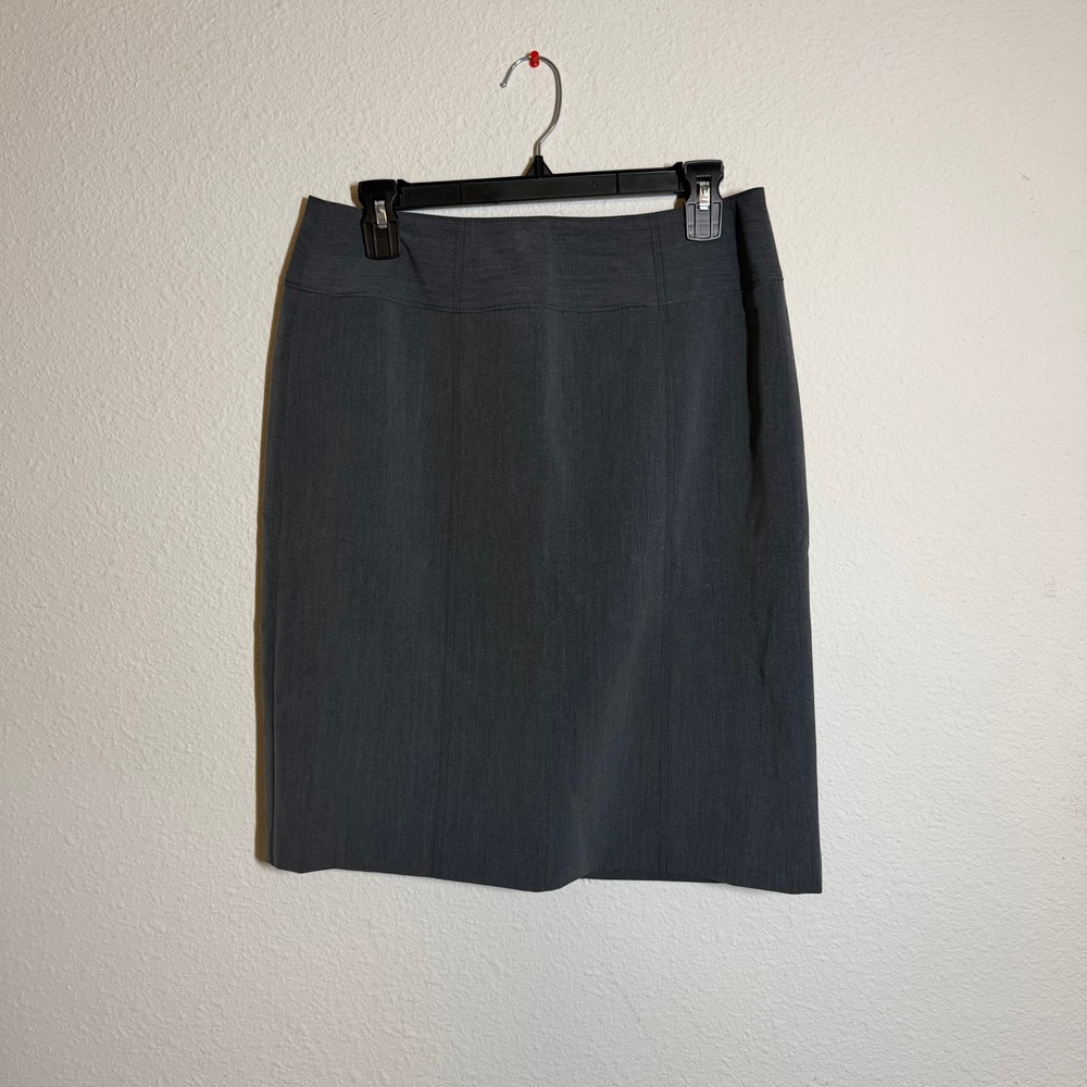 Worthington Charcoal Gray Pencil Skirt Size 10 Professional Knee Length Lined